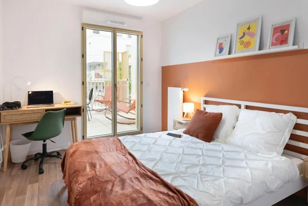 Les Tilleuls II - T5 Villeurbanne Apartment